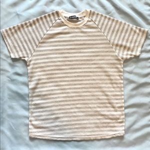 Size XL Grey and White Short-Sleeve Tee Shirt